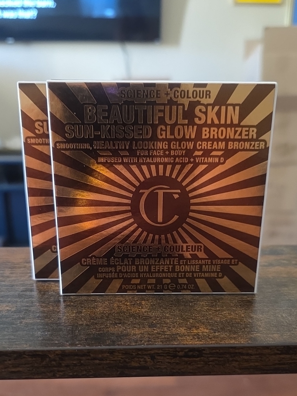 Charlotte Tilbury Beautiful Skin Sun-Kissed Glow Bronzer - Bronze Gold